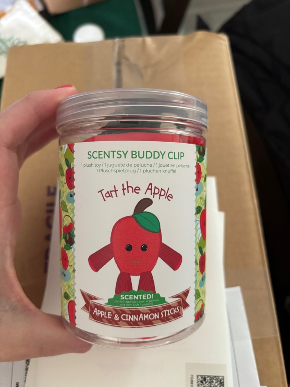 Scentsy Tart the Apple Buddy Clip - Red with Green Leaf